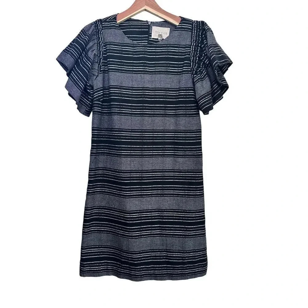 Moon River Women's Black and White Crew Neck Striped Tunic Dress Size Small